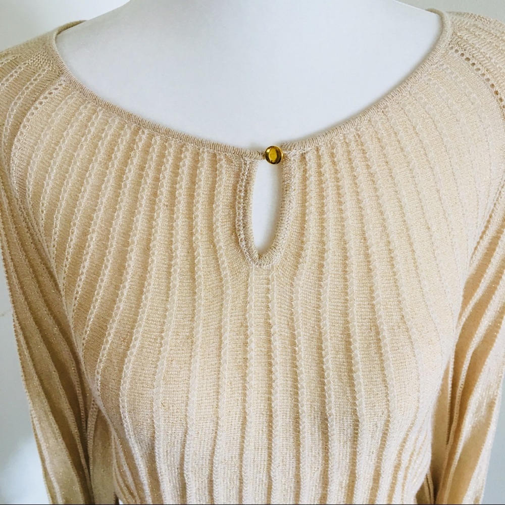 Form flattering comfortable Apt. 9 Sweater Gold